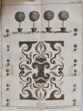 LE JARDINIER FLEURISTE, OU LA CULTURE UNIVERSELLE des Fleurs, Arbres, Arbustes, Arbrisseaux servant a l'embellissement des Jardins. CONTENANT Plusieurs Parterres sur des desseins nouveaux, Bosquets, Boulingrins, Salles, Sallons, & autres Ornemens de Jardin. AVEC Le maniere de rechercher les Eaux, de les conduire dans les Jardins, & une Instruction sur les Bassins: Ouvrage ou tous les Curieux trouveront de quoi s'amuser agreablement. Revue, corregee & augmentee considerablement, avec beaucoup de Plances en taille douce.